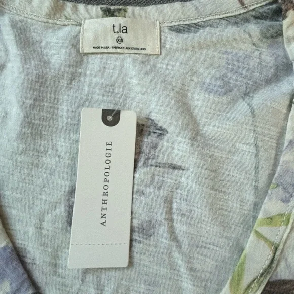 Anthropologie t.la Floral 3/4 sleeve T-shirt (size xs) NWT - Picture 3 of 13